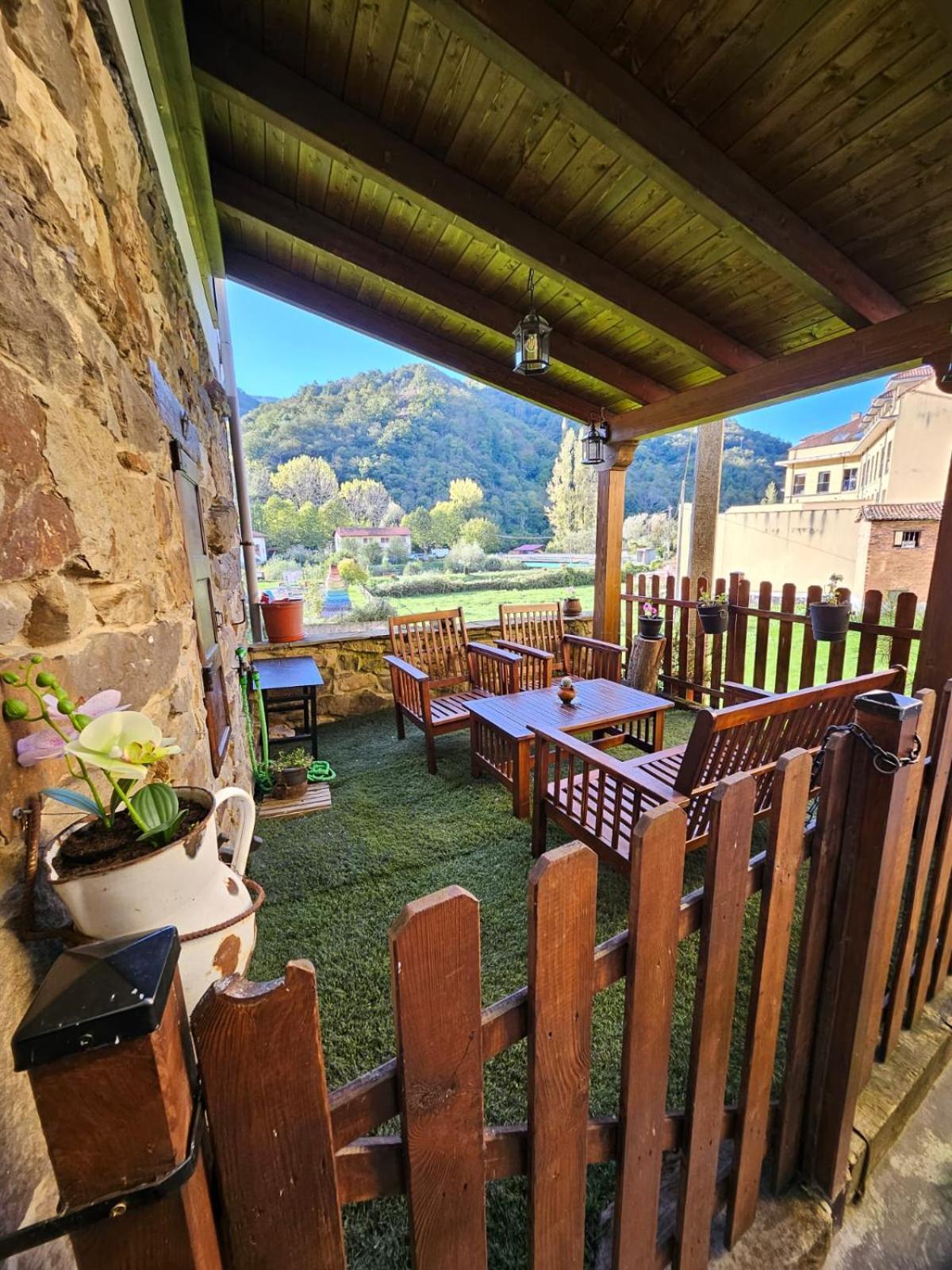 Casita Con Encanto Collanzo Exterior photo